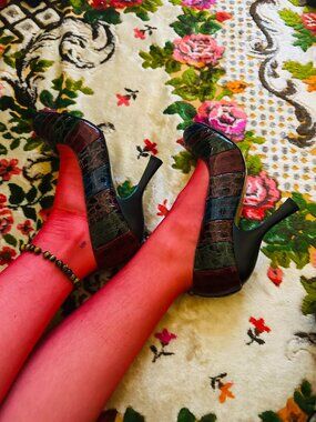 Vintage 2000s Hale Bob Multicolor Leather Heels / US 9